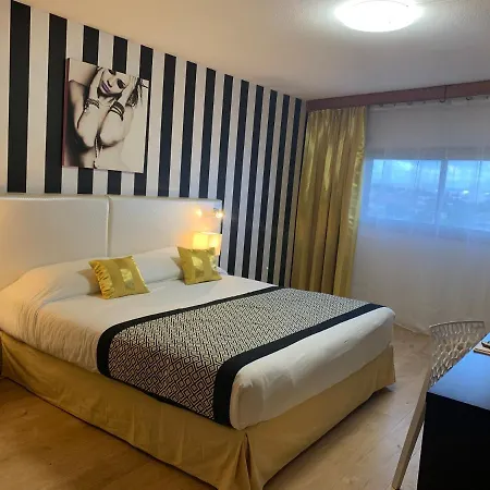 Grand De 4 étoiles 4* Nîmes