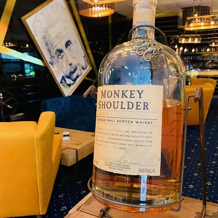 Grand De 4 Etoiles Hotel 4*