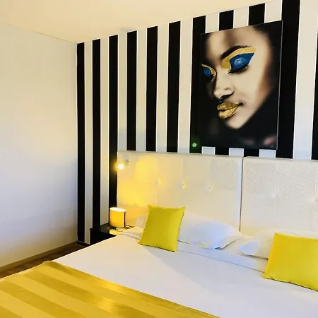 Grand De 4 Etoiles Hotel Nimes