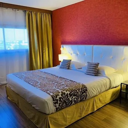 Grand De 4 Etoiles Hotel Nimes