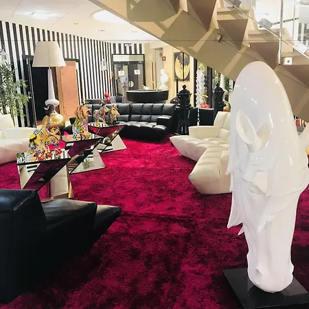Grand De 4 étoiles Hotel Nîmes