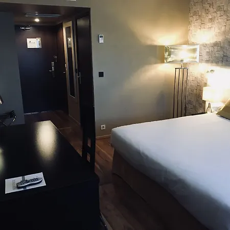 Grand De 4 Etoiles 4* Νιμ