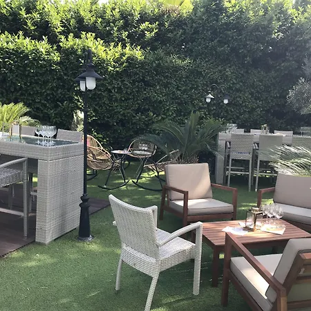 Grand De 4 Etoiles 4* Νιμ