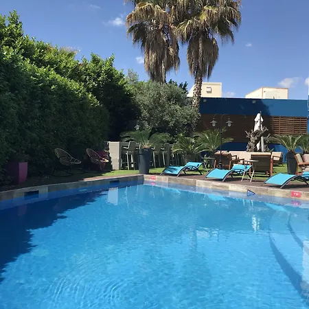 Grand De 4 étoiles Hotel Nîmes