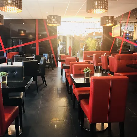 Grand De 4 Etoiles Ξενοδοχείο 4*