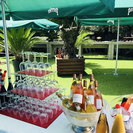 Grand De 4 Etoiles Ξενοδοχείο 4*