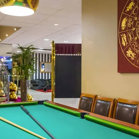 Grand De 4 étoiles Hotel Nîmes