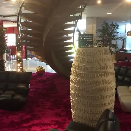 Grand De 4 Etoiles Otel