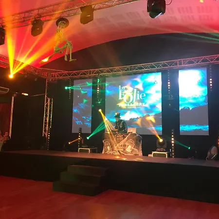 Grand De 4 Etoiles Otel 4*